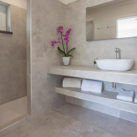 Hillside House & Kır Evi