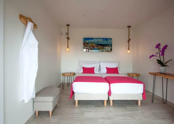 Country house Hillside House &