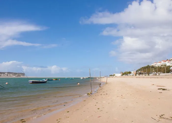 Country house Hillside House & *