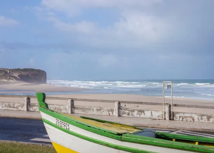 Hillside House & Country house