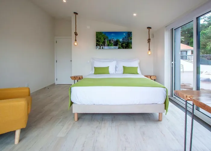 Country house Hillside House & *