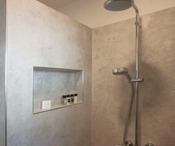 Country house Hillside House & *