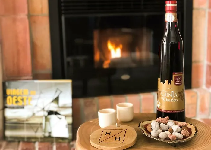 Hillside House & Country house