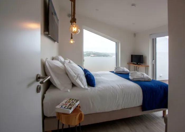 Hillside House & * Foz do Arelho